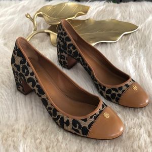 Tory Burch Leather pump.  Leopard print.